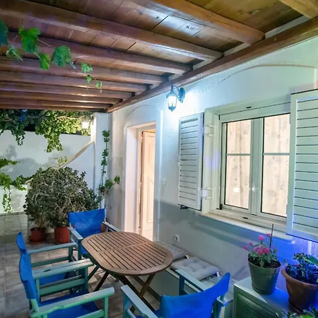 New Bic Economy 3-4 Adults First Floor N Parikia (Paros)